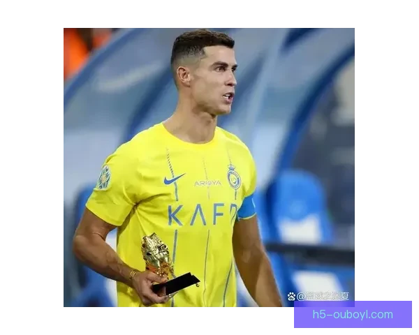 沙特记者称C罗坚持训练不出战