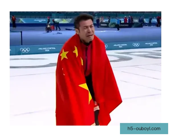 宁忠岩夺冠怒吼登顶高唱国歌时 宁忠岩夺冠怒吼登顶高唱国歌时