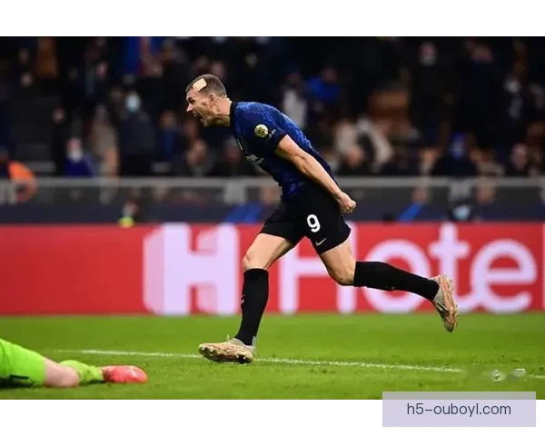 以斯基拉曝热刺考察帕莱斯特拉