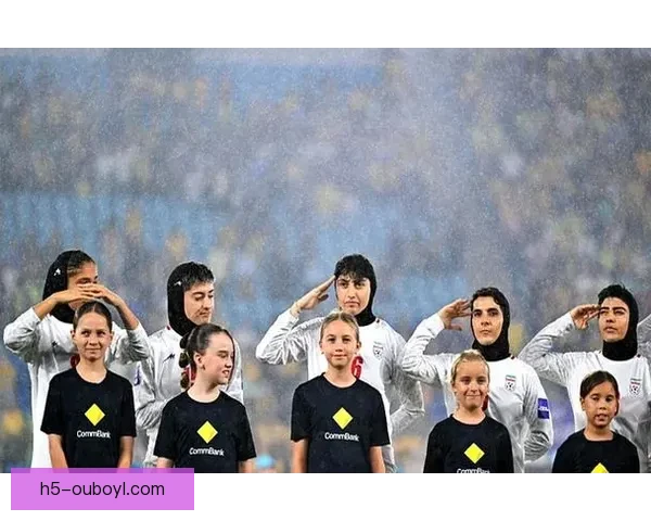 伊朗女足球员遭监控护照被扣家人受威胁 伊朗女足球员遭监控护照被扣家人受威胁